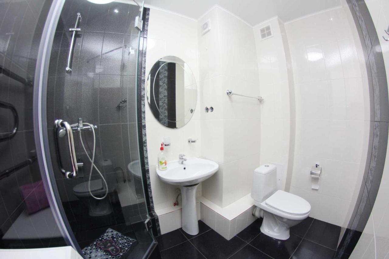 Comfortable Apartment, Samal 2 Almaty Esterno foto